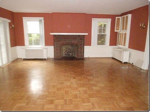 Additional Living Room