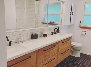 1703 Crestmont Dr, Bakersfield, CA 93306