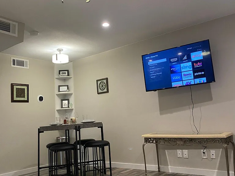 2201 N Garrett Ave #204 — Photo 3