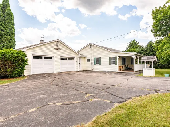 507 Wentworth Road, Brookfield, NH 03872