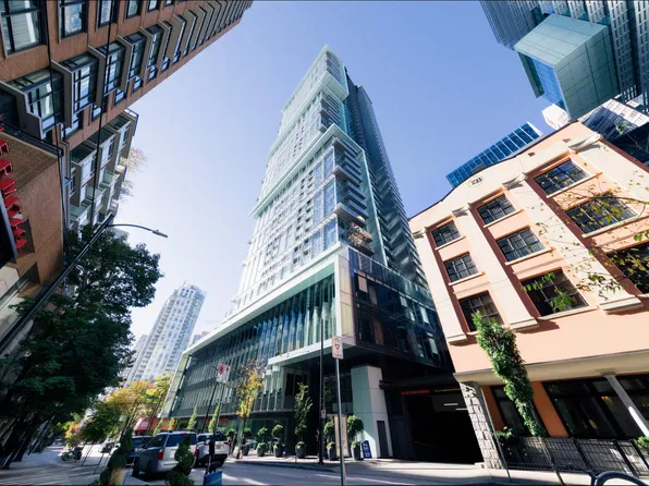 777 Richards St #1902, Vancouver, BC V6B 0M6
