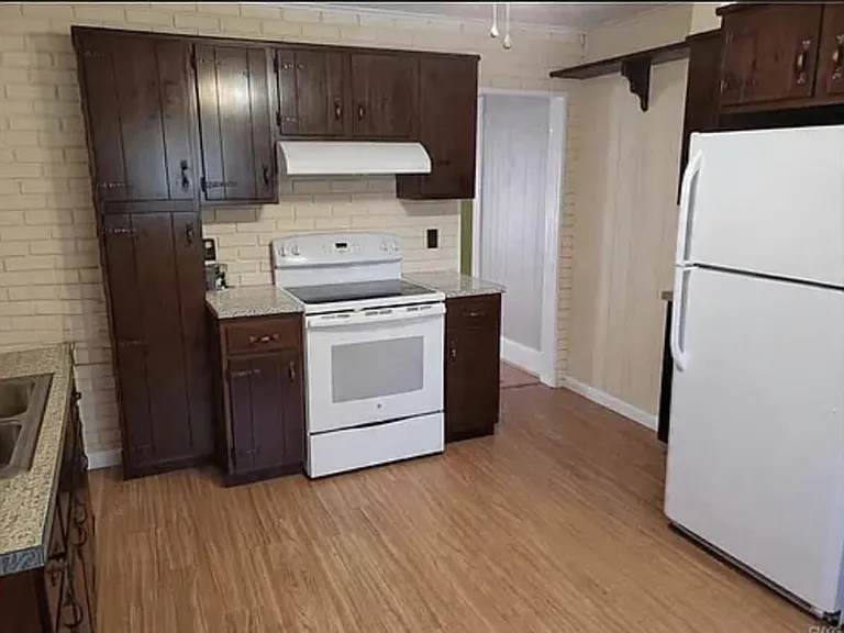 1184 Kossuth Ave #2 — Photo 3