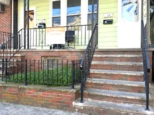 98 Andrew Street image 1 of 30