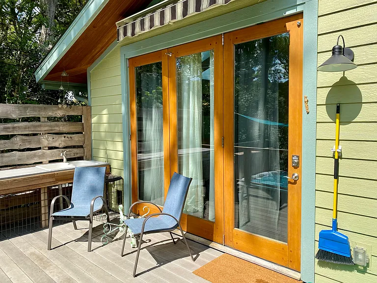 3203 Loyola Ln — Photo 20