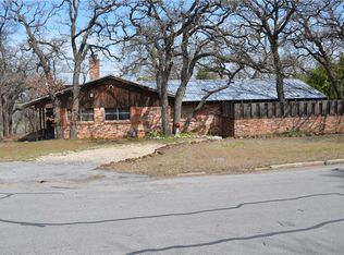 717 Wyche Ct, Burleson, TX 76028