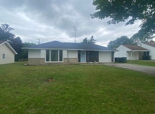 2903 Hilltop Dr, South Bend, IN 46614