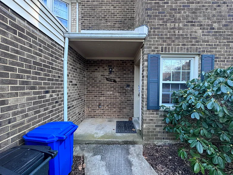 1110 Moorefield Creek Rd SW — Photo 4