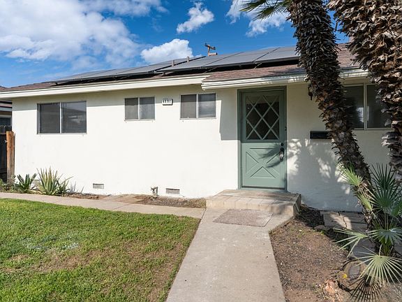 4th image of 4891 E Rialto Ave