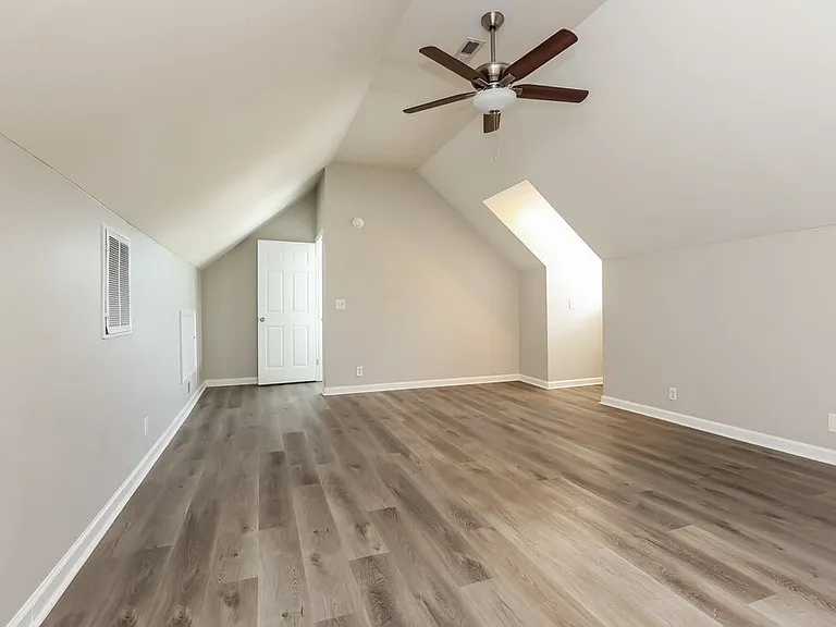 2611 Hawk Eye Ct — Photo 9