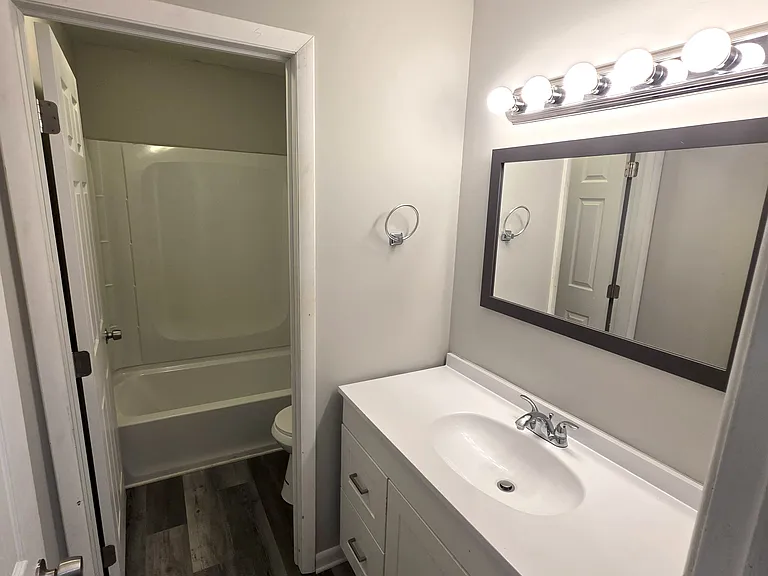 312 E Edgewater Way — Photo 18