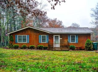 146 S Nichecronk Rd, Dingmans Ferry, PA 18328