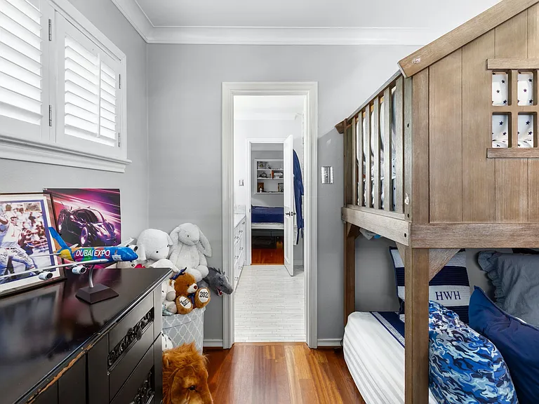 11451 Parkchester Dr — Photo 30