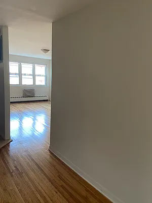 Rented by Argy Realty Inc | media 7