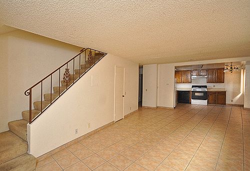 4th image of 4566 Cove Dr APT B
