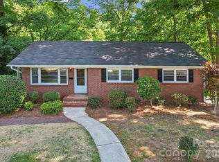 2227 Wensley Dr, Charlotte, NC 28210