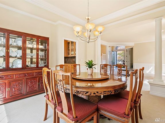 4th image of 23389 SE 51st Pl
