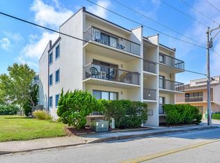 15 80th St #3, Ocean City, MD 21842