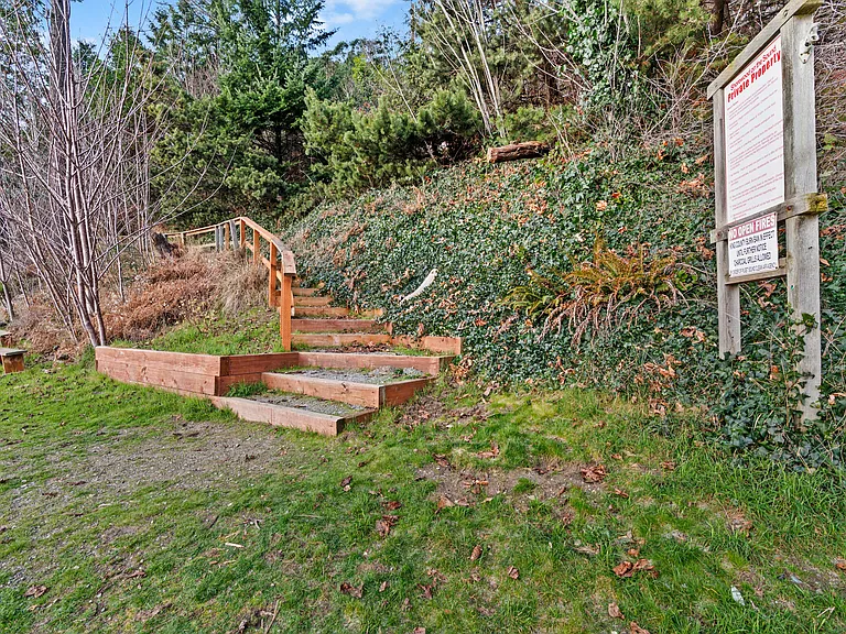 11922 30th Ave SW — Photo 26