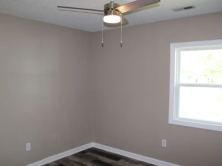 101 Palmetta Dr — Photo 11