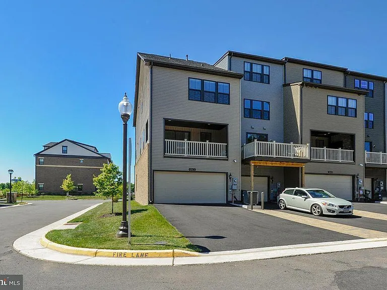 43387 Southland St — Photo 16