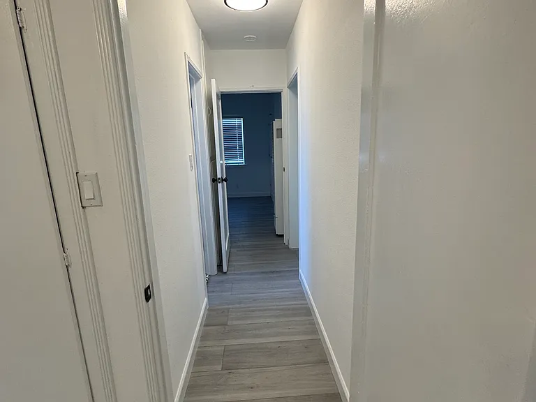 13831 Manor Dr — Photo 6
