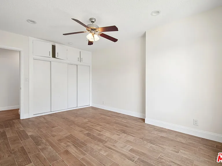 7209 Willoughby Ave #16 — Photo 11