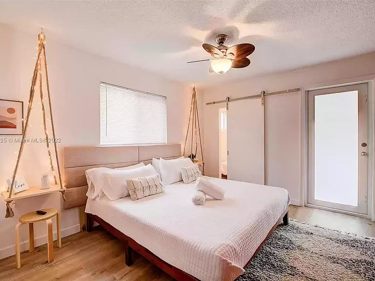 921 Orange Isle — Photo 4