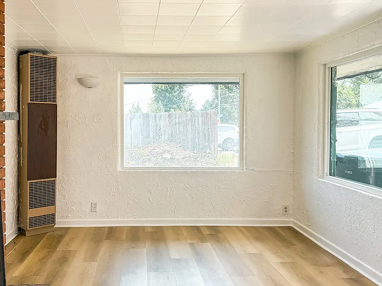 6100 Yarrow St — Photo 3