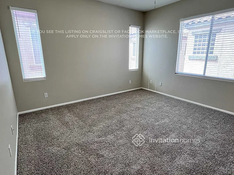 678 Baffin Island Rd — Photo 8