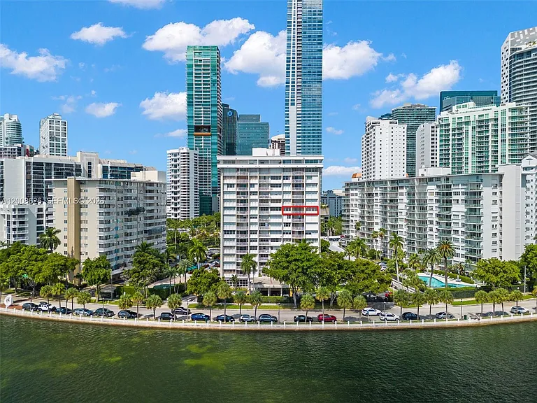 1420 Brickell Bay Dr #1001A — Photo 50