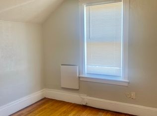 204 Newell Ave FLOOR 2, Pawtucket, RI 02860