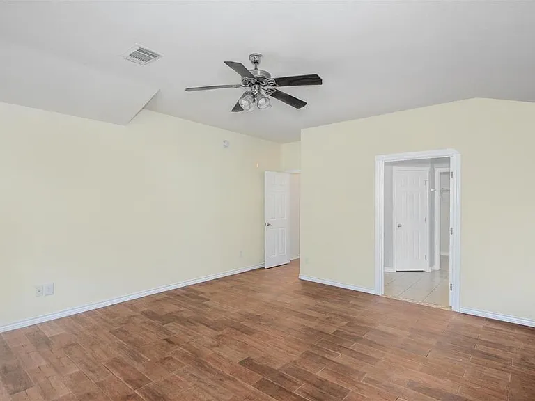 405 Magnolia Estates Dr — Photo 10