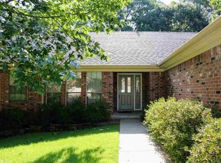 1215 Eagle Pointe Rd, Little Rock, AR 72211