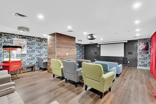 Rented by REAL New York | media 18