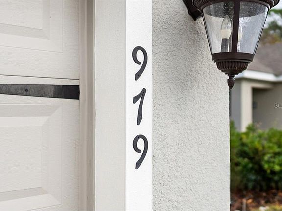 4th image of 979 Pearly Ridge Ln