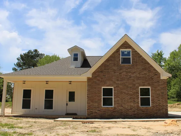 184 S Fuller St, Byhalia, MS 38611