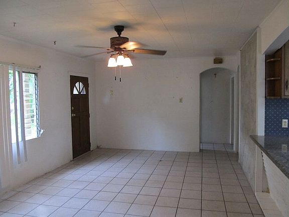 4th image of 110 W 209th St
