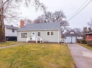 913 Eisenhower St, Muscatine, IA 52761