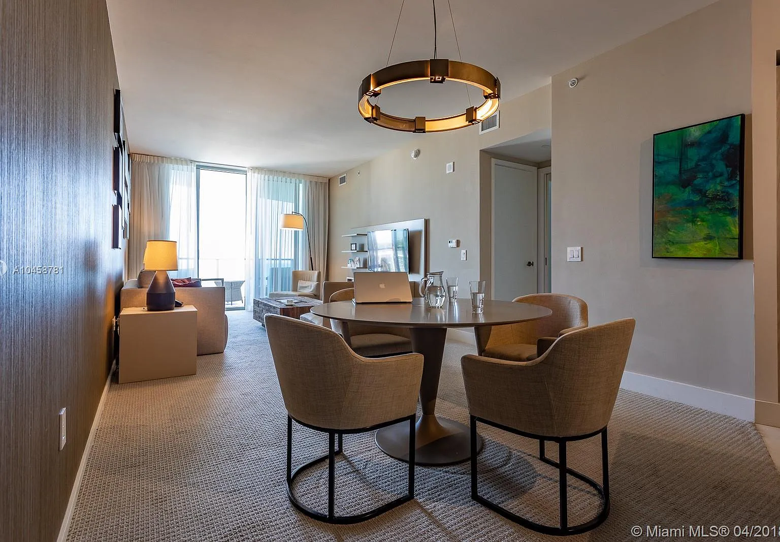 Hyde Condo Resort — Photo 2