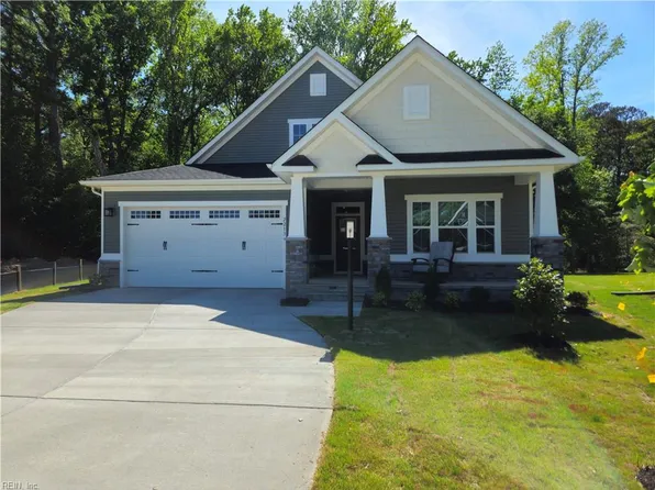 2213 Mainsail Dr, Carrollton, VA 23314