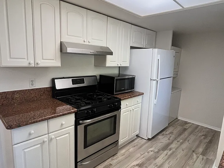 3199 Royal Oaks Dr #C — Photo 5