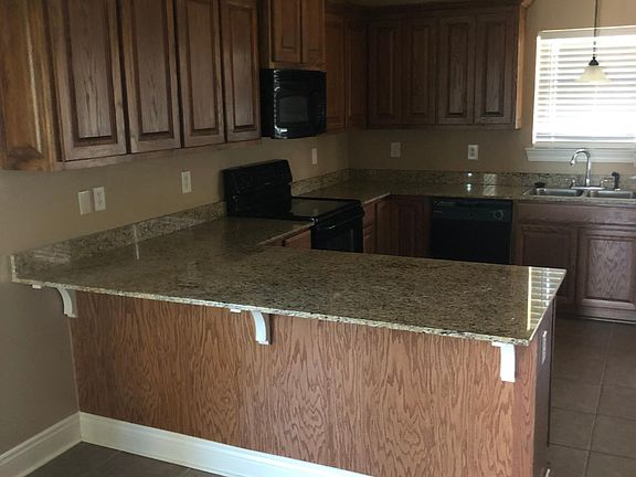 2nd image of 43249 Cypress Bend Ave