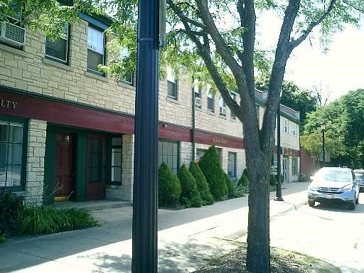 1st image of 1413 Lake Ave