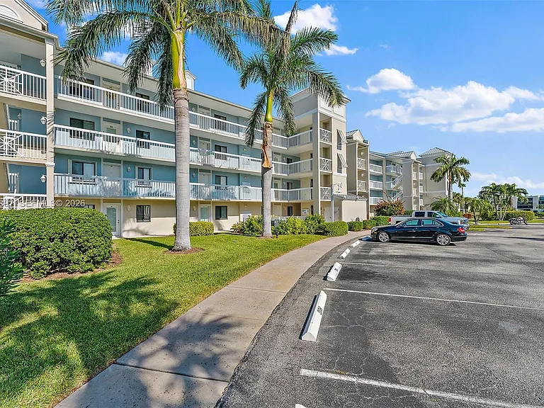 40 NE Plantation Rd #301 — Photo 20
