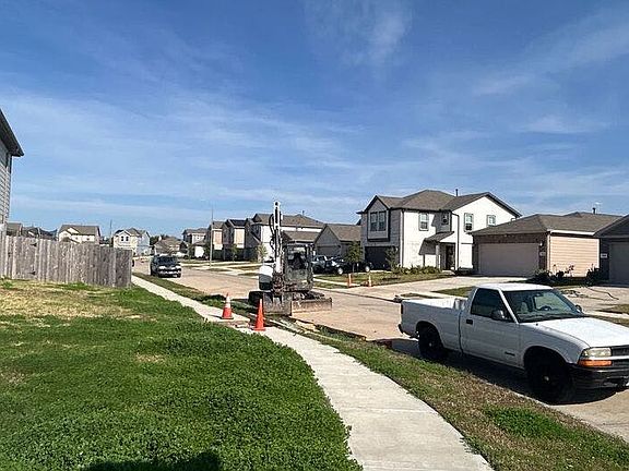 5th image of 5510 Eagle Sky Blvd