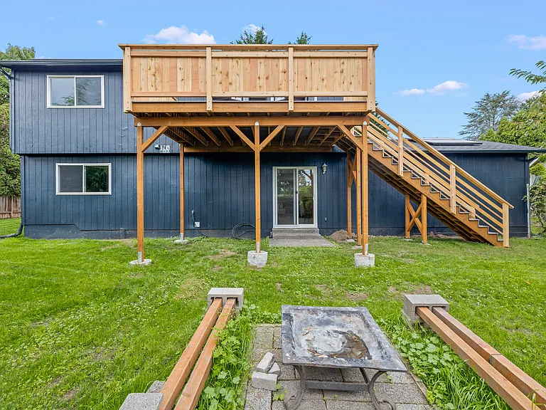 920 207th Pl SE — Photo 35