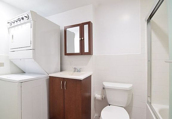 4th image of 648 Saint Marks Ave #A