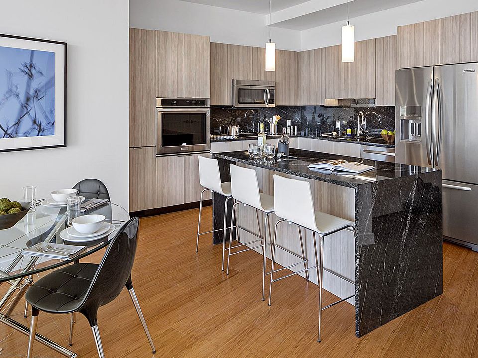 Radian-Penthouse-Kitchen