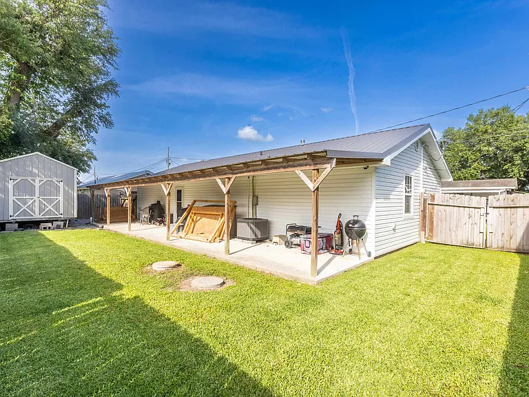 107 Half Oak Dr — Photo 11