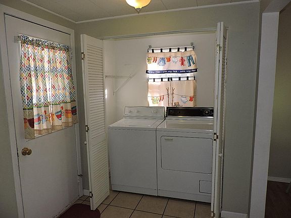5th image of 1110 Kingsley Dr